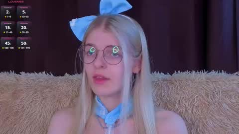 Snapshot of _luckybet_ chatting on 16, 11, 2025 Monica online show from 16, 11, 2025