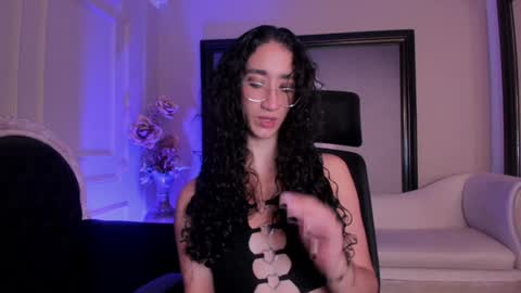  Luna  online show from 15, 1, 2025