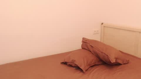 Snapshot of _lustica_ chatting on 4, 1, 2025 Anna online show from 4, 1, 2025