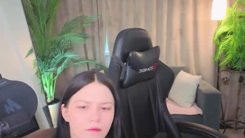 Emma  online show from 15, 2, 2026