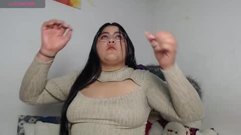 _mari_lunna_ online show from 10, 11, 2025