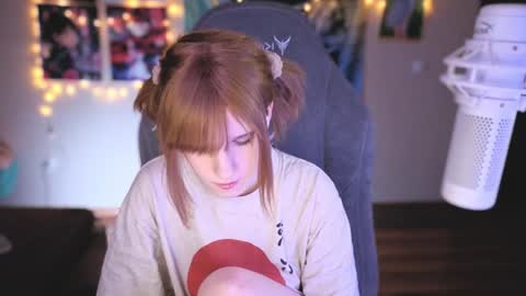 Snapshot of _mariko_ chatting on 7, 2, 2025 Mariko online show from 7, 2, 2025