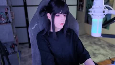 Snapshot of _mariko_ chatting on 7, 11, 2025 Mariko online show from 7, 11, 2025