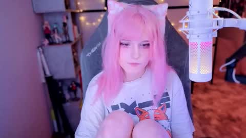 Snapshot of _mariko_ chatting on 20, 11, 2025 Mariko online show from 20, 11, 2025