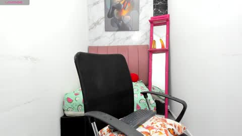 Mikoto  Alexia online show from 27, 1, 2025