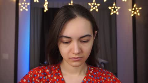  Gwen  online show from 15, 12, 2024