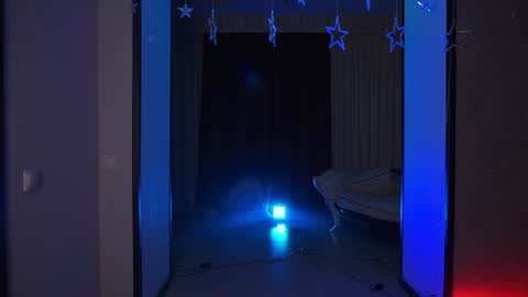  Gwen  online show from 23, 12, 2024