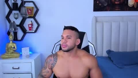 _matthew_santos_ online show from 15, 11, 2025