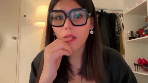 Snapshot of _meganvalle chatting on 11, 6, 2026 Megan online show from 11, 6, 2026