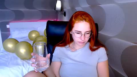 Snapshot of _mi_amore chatting on 9, 9, 2025 _mi_amore online show from 9, 9, 2025