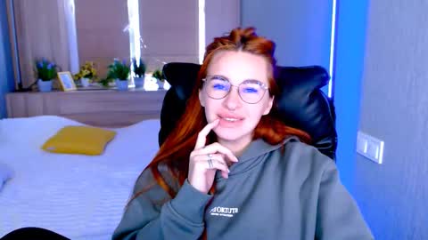 Snapshot of _mi_amore chatting on 28, 9, 2025 _mi_amore online show from 28, 9, 2025