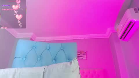 Snapshot of _miia_sweet chatting on 1, 12, 2025 Paula online show from 1, 12, 2025