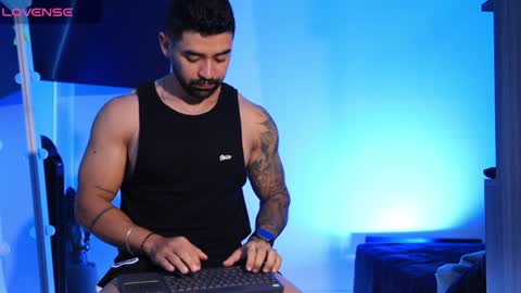 Snapshot of _mikestone chatting on 13, 1, 2025 soy mike online show from 13, 1, 2025