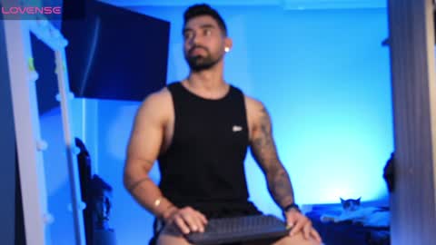 Snapshot of _mikestone chatting on 13, 1, 2025 soy mike online show from 13, 1, 2025