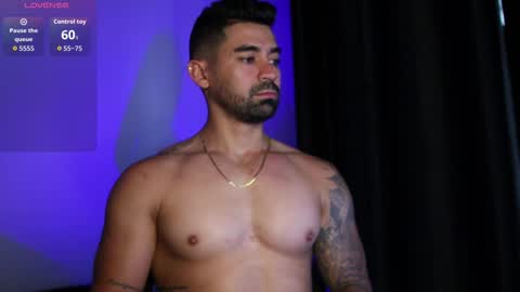 Snapshot of _mikestone chatting on 17, 10, 2025 soy mike online show from 17, 10, 2025