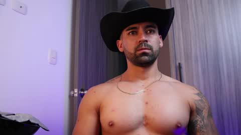 Snapshot of _mikestone chatting on 4, 11, 2025 soy mike online show from 4, 11, 2025