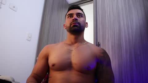 Snapshot of _mikestone chatting on 19, 11, 2025 soy mike online show from 19, 11, 2025