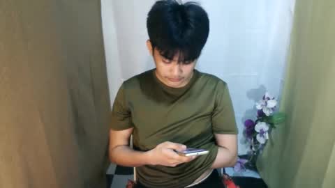 Snapshot of _mikko_moto_ chatting on 20, 4, 2026 _mikko_moto_ online show from 20, 4, 2026