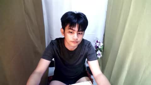 Snapshot of _mikko_moto_ chatting on 23, 4, 2026 _mikko_moto_ online show from 23, 4, 2026