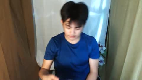 Snapshot of _mikko_moto_ chatting on 25, 4, 2026 _mikko_moto_ online show from 25, 4, 2026