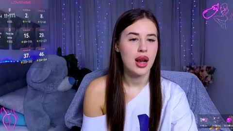 Snapshot of _mila__aa chatting on 7, 10, 2025 Milana online show from 7, 10, 2025