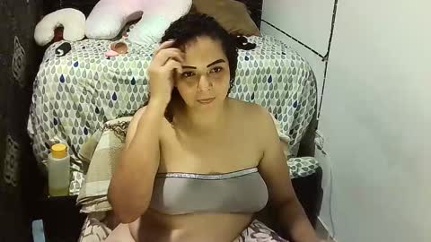Snapshot of _milf_naughty chatting on 25, 10, 2025 _milf_naughty online show from 25, 10, 2025