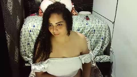 Snapshot of _milf_naughty chatting on 4, 11, 2025 _milf_naughty online show from 4, 11, 2025