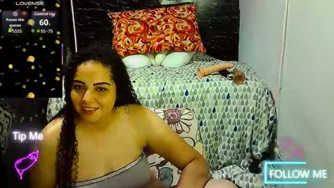 Snapshot of _milf_naughty chatting on 14, 12, 2025 _milf_naughty online show from 14, 12, 2025