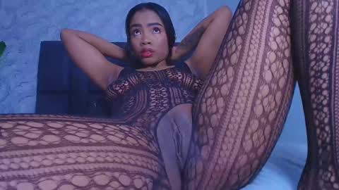 Snapshot of _mishell chatting on 15, 9, 2025 Mishell online show from 15, 9, 2025