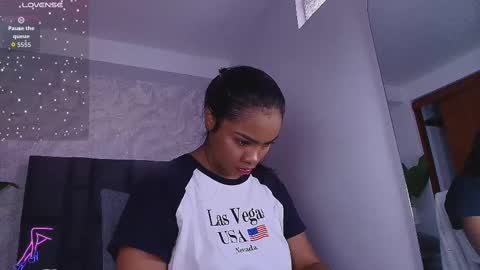 Snapshot of _mishell chatting on 6, 11, 2025 Mishell online show from 6, 11, 2025