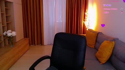 Snapshot of _miss_mia chatting on 9, 10, 2025 Mia online show from 9, 10, 2025