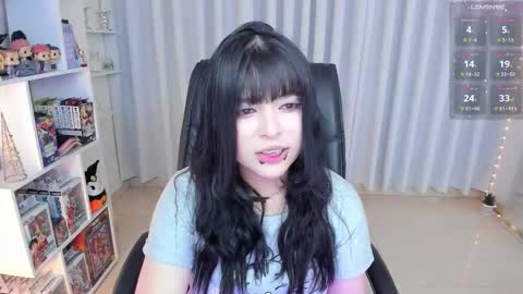 Snapshot of _misshoneyxx chatting on 11, 11, 2025 Hanna Idependent Model online show from 11, 11, 2025