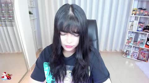 Snapshot of _misshoneyxx chatting on 4, 12, 2025 Hanna Idependent Model online show from 4, 12, 2025