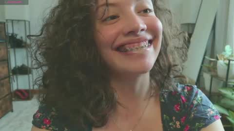 Snapshot of _missmariaa_ chatting on 4, 6, 2026 Mara Independent model online show from 4, 6, 2026