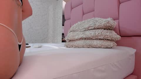 _molly_rosse_ online show from 11, 1, 2025