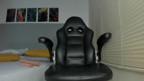 _molly_rosse_ online show from 19, 2, 2026