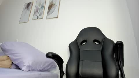 _molly_rosse_ online show from 18, 5, 2026