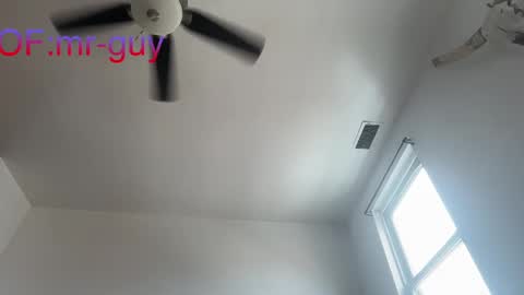 Snapshot of _mrguy_ chatting on 27, 9, 2025 _mrguy_ online show from 27, 9, 2025