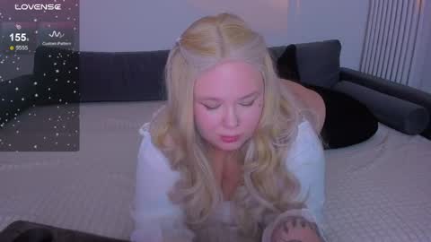 Snapshot of _ms_evien_ chatting on 10, 4, 2026 your Eva online show from 10, 4, 2026
