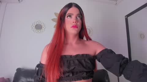 Snapshot of _naomi_fox chatting on 1, 3, 2025 shantall online show from 1, 3, 2025