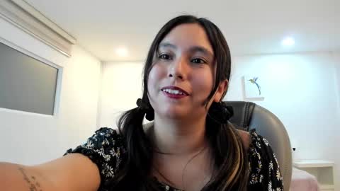 Snapshot of _natalie18_ chatting on 15, 1, 2025 Natalie online show from 15, 1, 2025