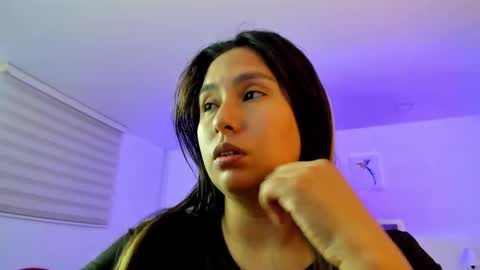 Snapshot of _natalie18_ chatting on 2, 2, 2025 Natalie online show from 2, 2, 2025