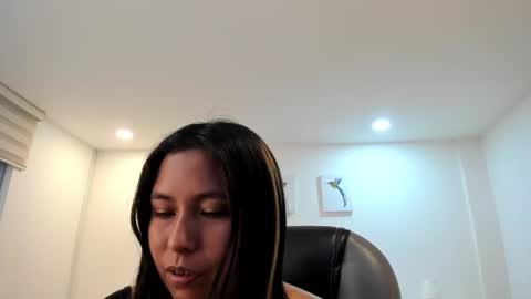 Snapshot of _natalie18_ chatting on 5, 2, 2025 Natalie online show from 5, 2, 2025