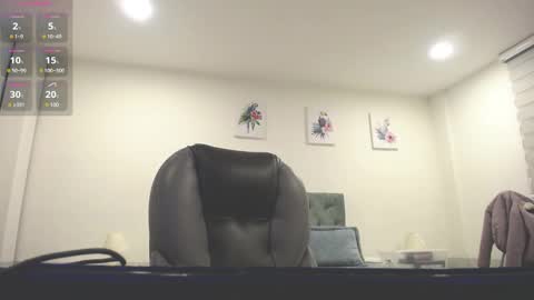 Snapshot of _natalie18_ chatting on 2, 3, 2025 Natalie online show from 2, 3, 2025