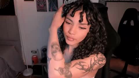 Nati - Independ model online show from 10, 10, 2025