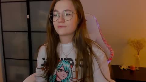 Snapshot of _nemalkovamia chatting on 4, 12, 2024 Mia with a big heart online show from 4, 12, 2024