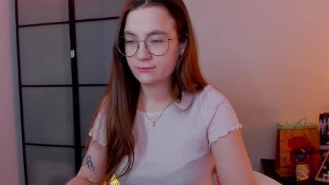 Snapshot of _nemalkovamia chatting on 29, 1, 2025 Mia with a big heart online show from 29, 1, 2025