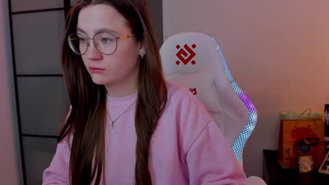 Snapshot of _nemalkovamia chatting on 2, 2, 2025 Mia with a big heart online show from 2, 2, 2025