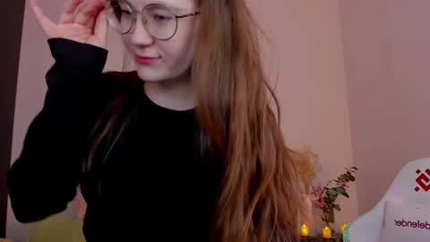 Snapshot of _nemalkovamia chatting on 16, 2, 2025 Mia with a big heart online show from 16, 2, 2025