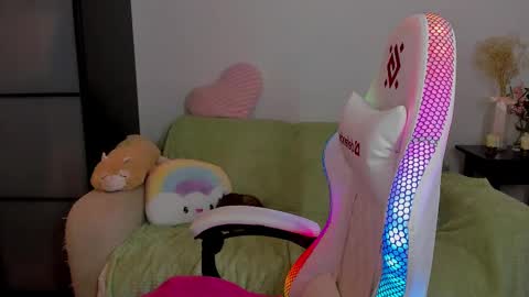 Snapshot of _nemalkovamia chatting on 1, 3, 2025 Mia with a big heart online show from 1, 3, 2025